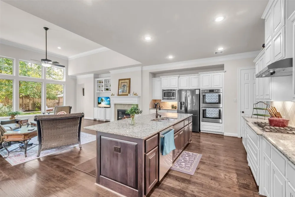111 Coral Bells Ct, Conroe, TX 77304