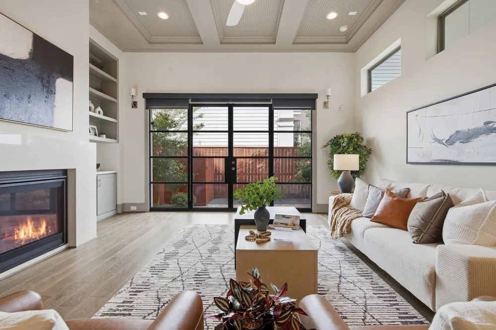 1906 W 25th St, Houston, TX 77008