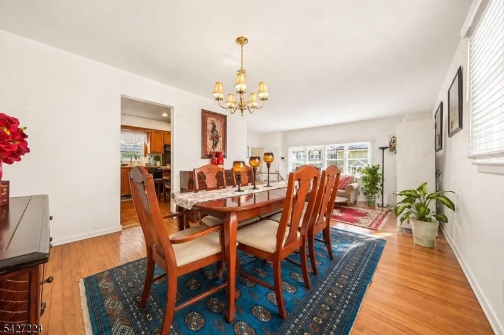 188 Kerrigan Blvd, Newark, NJ 07106