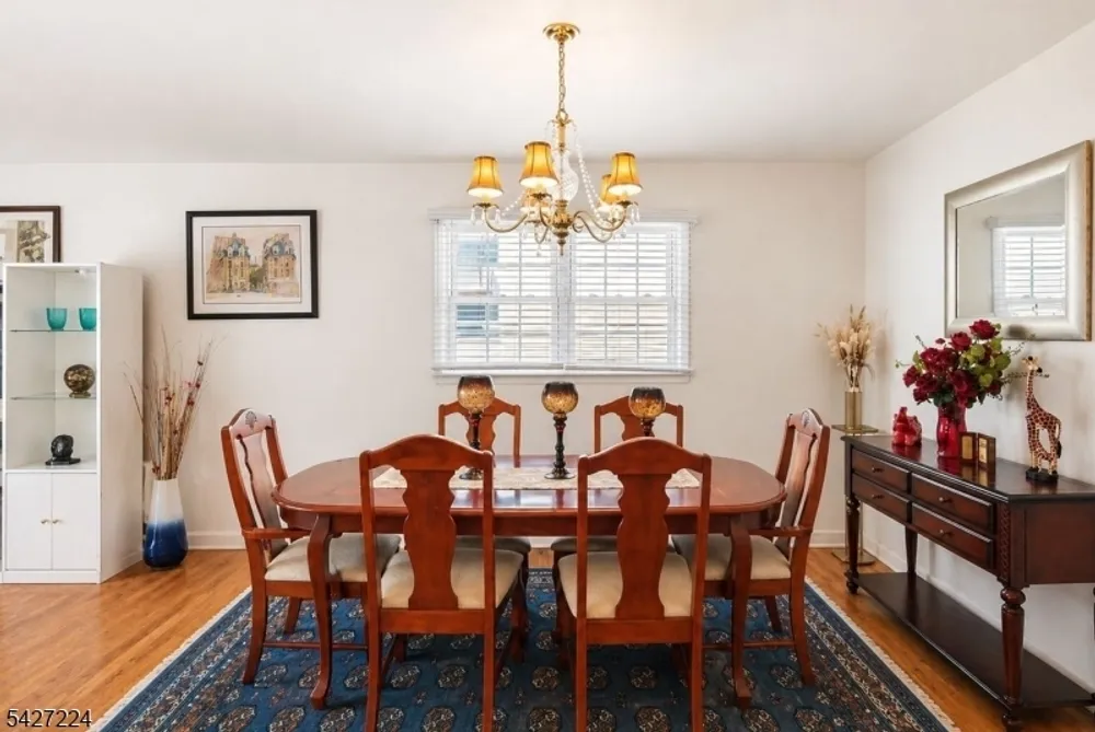 188 Kerrigan Blvd, Newark, NJ 07106