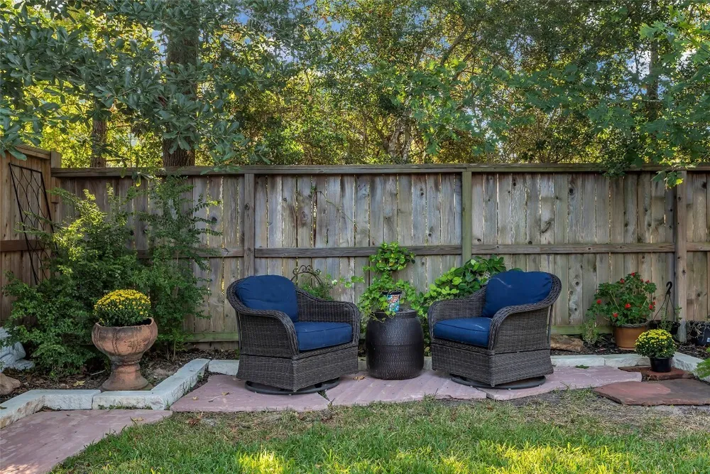 111 Coral Bells Ct, Conroe, TX 77304