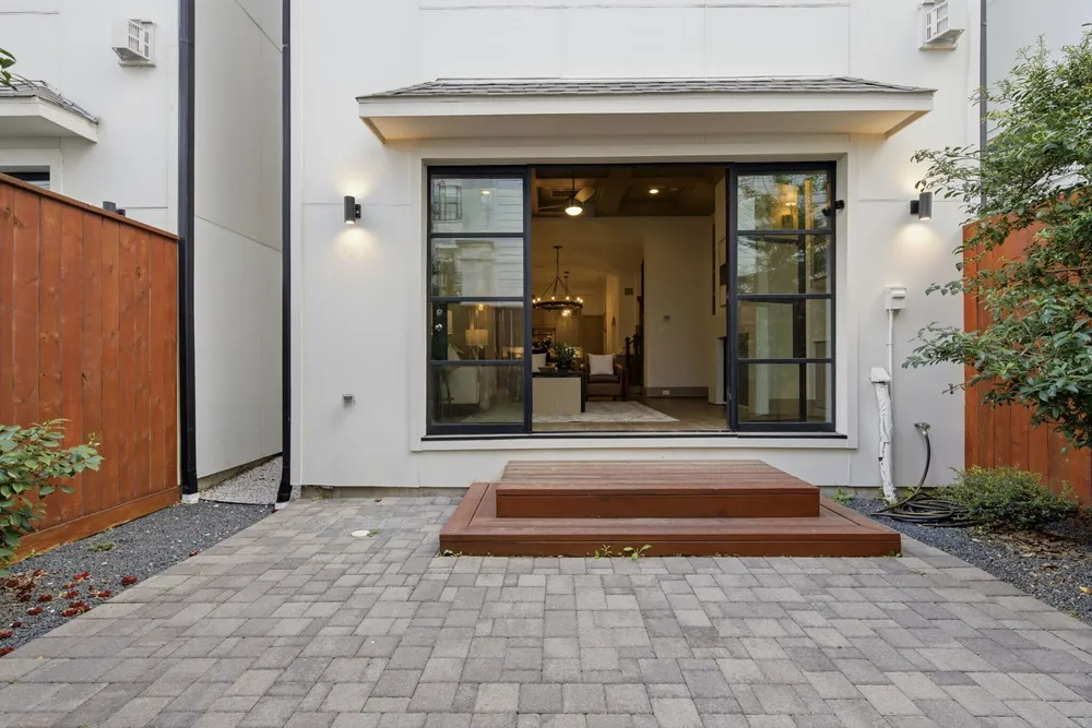 1906 W 25th St, Houston, TX 77008