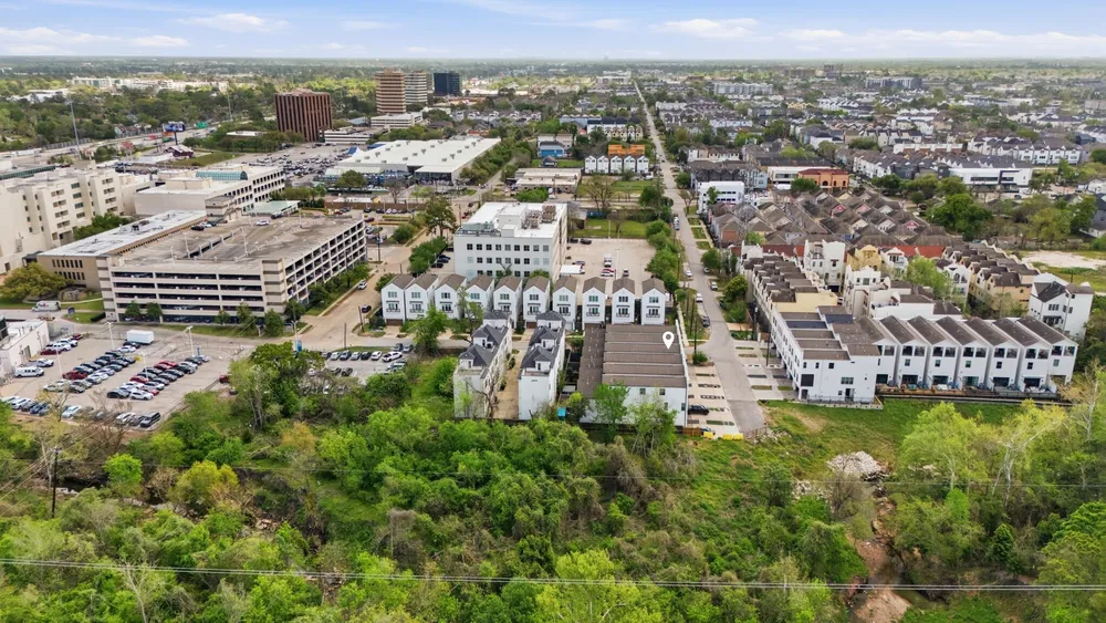 1906 W 25th St, Houston, TX 77008