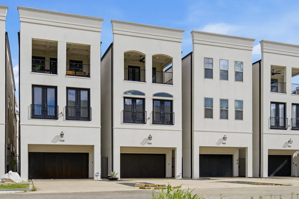 1906 W 25th St, Houston, TX 77008