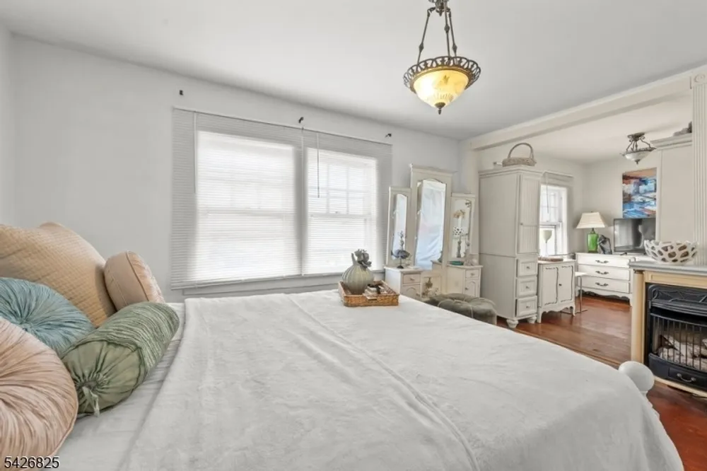 863 Pleasant Valley Way, West Orange, NJ 07052