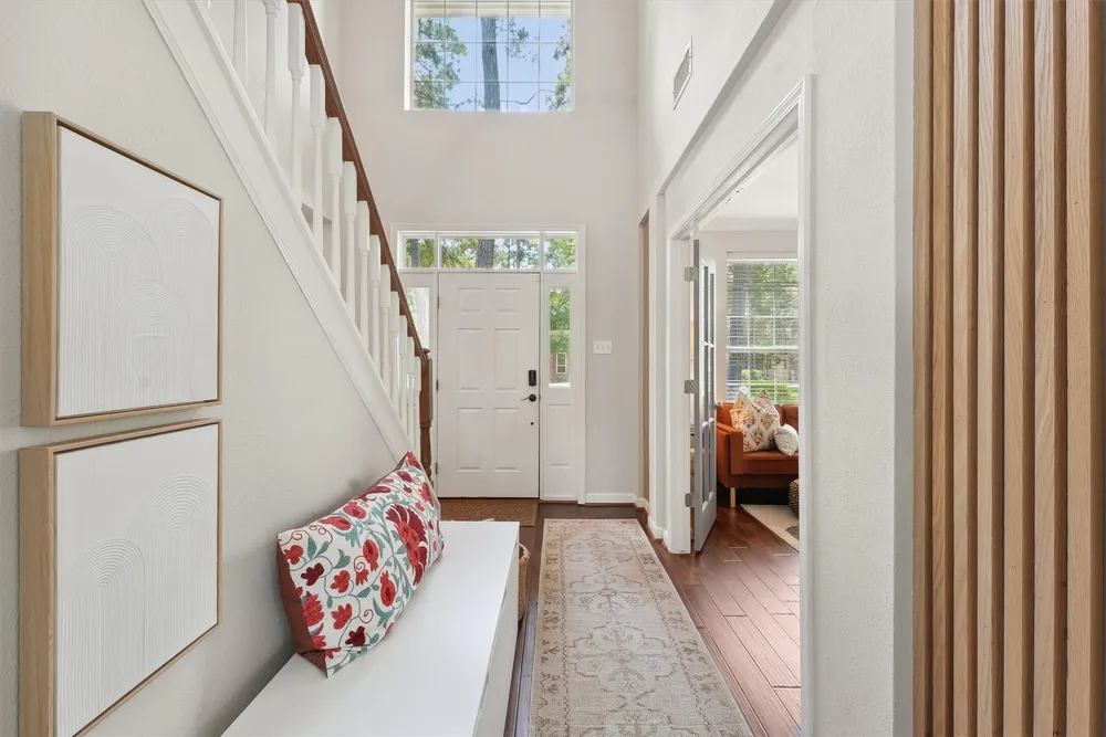 74 W Summer Storm Circle, The Woodlands, TX 77381