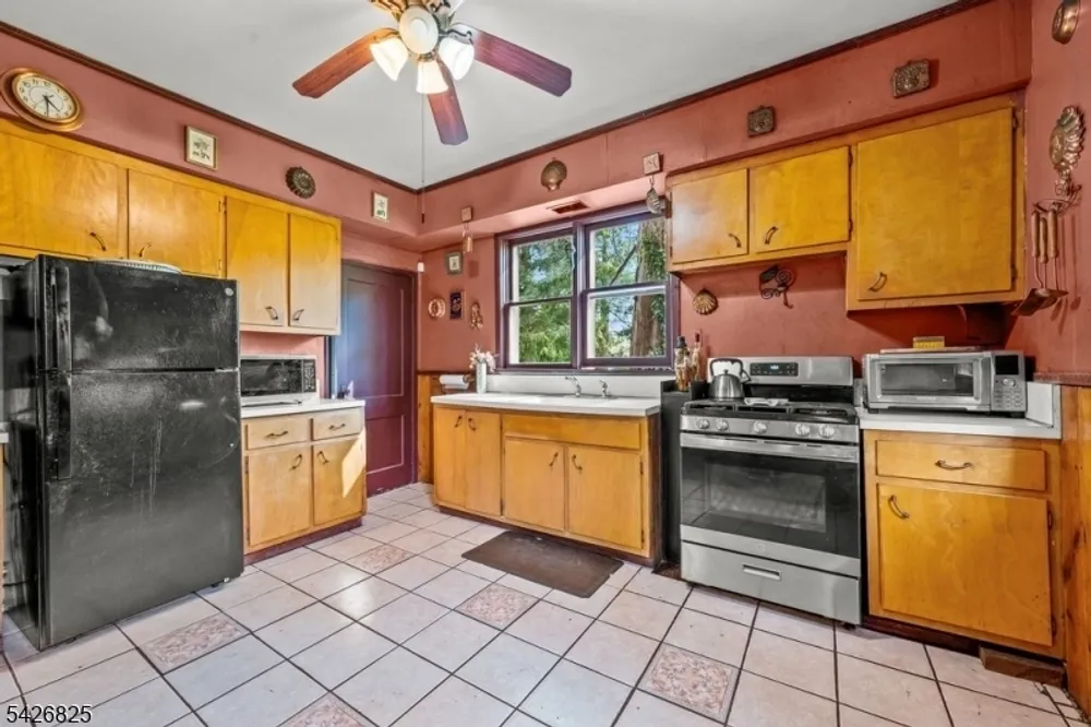 863 Pleasant Valley Way, West Orange, NJ 07052