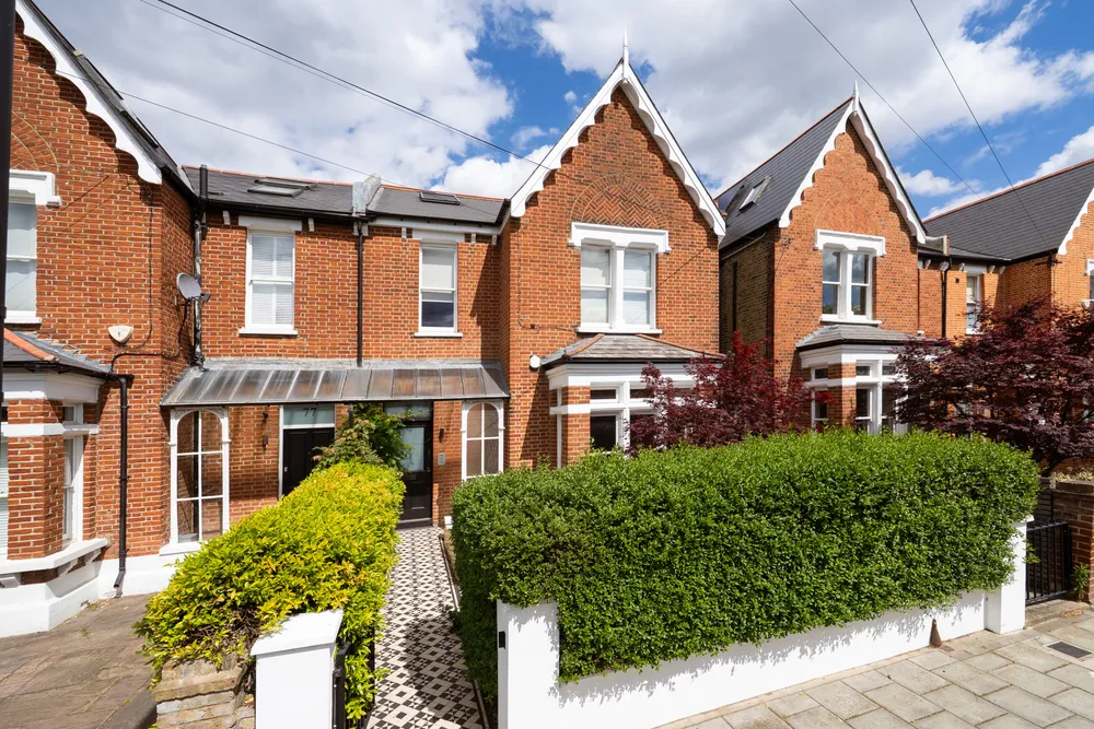 Elms Road, London, SW4