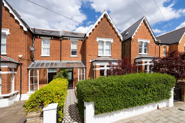 Elms Road, London, SW4