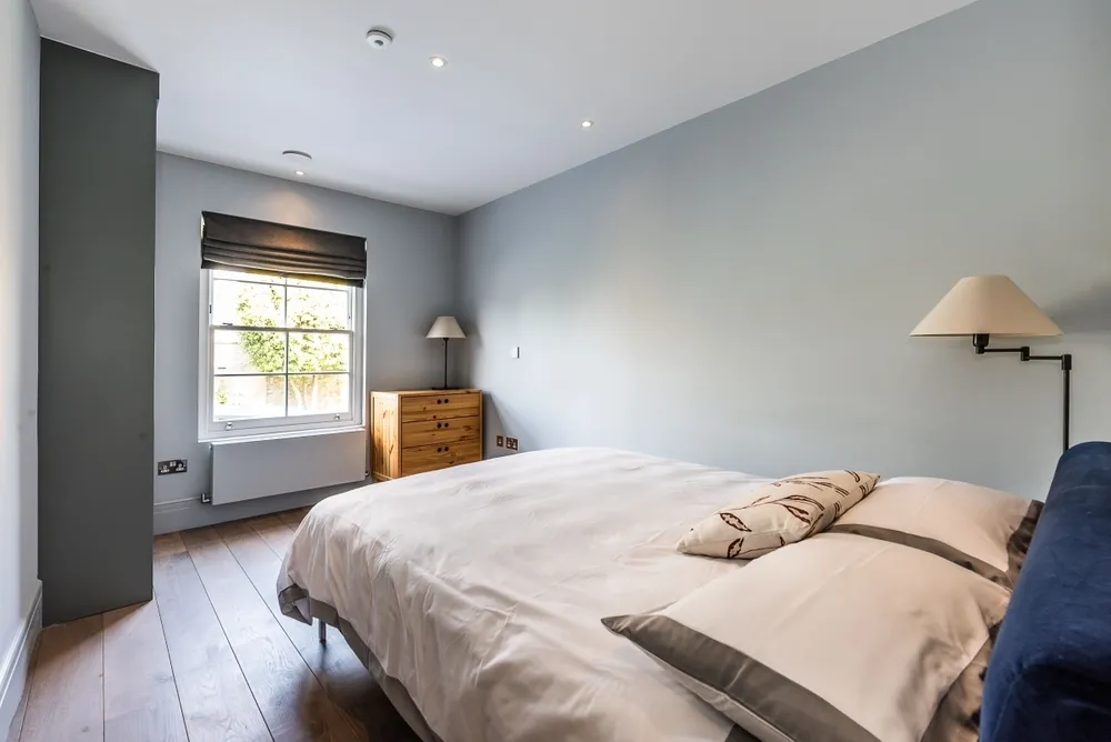 Elms Road, London, SW4