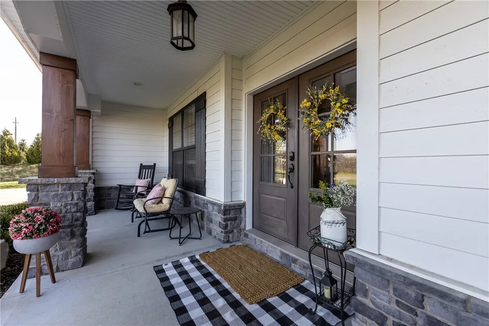 159 Davidson Rd, Mars, PA 16046