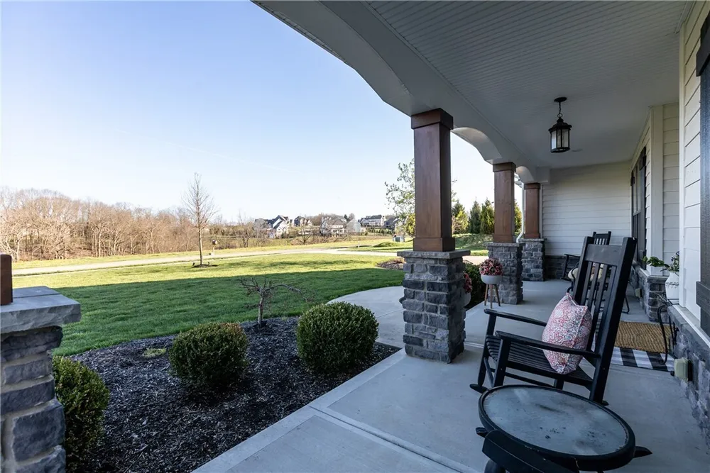 159 Davidson Rd, Mars, PA 16046