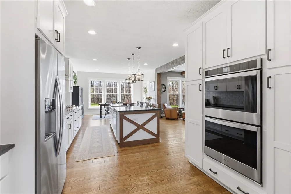 159 Davidson Rd, Mars, PA 16046