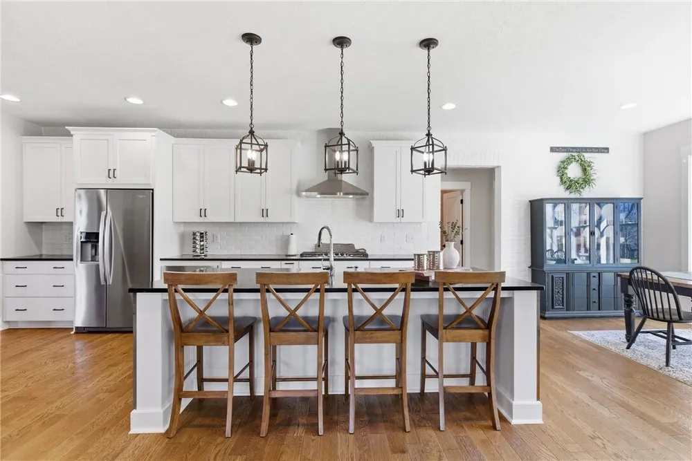 159 Davidson Rd, Mars, PA 16046
