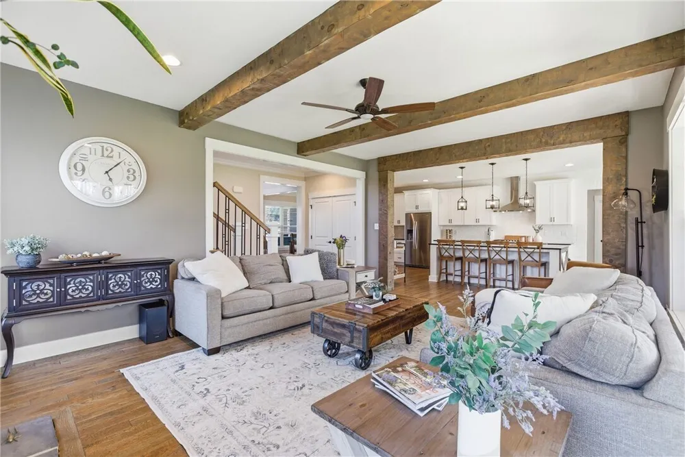 159 Davidson Rd, Mars, PA 16046
