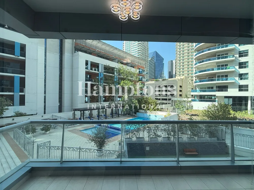 Dubai Marina