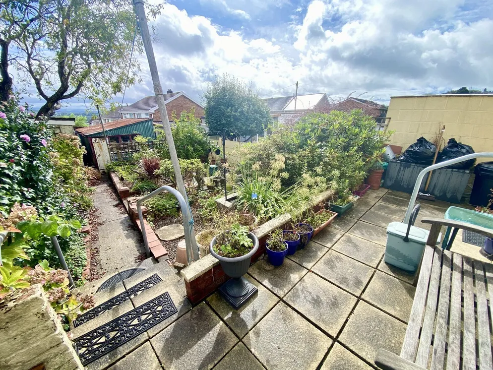 Property carousel item 11