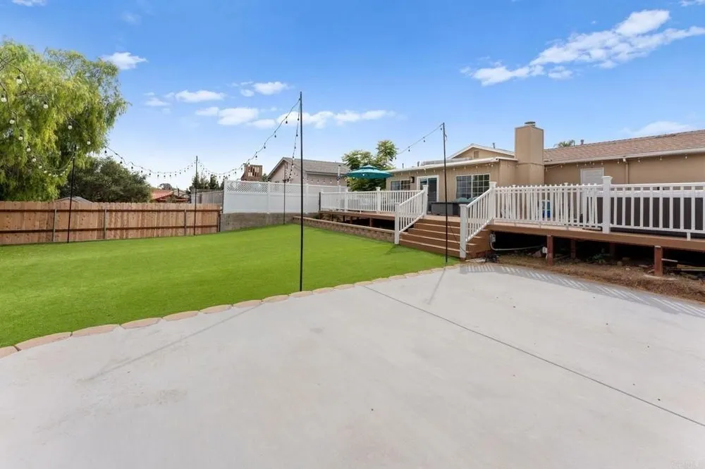 157 Lakeview Ave, Spring Valley, CA 91977