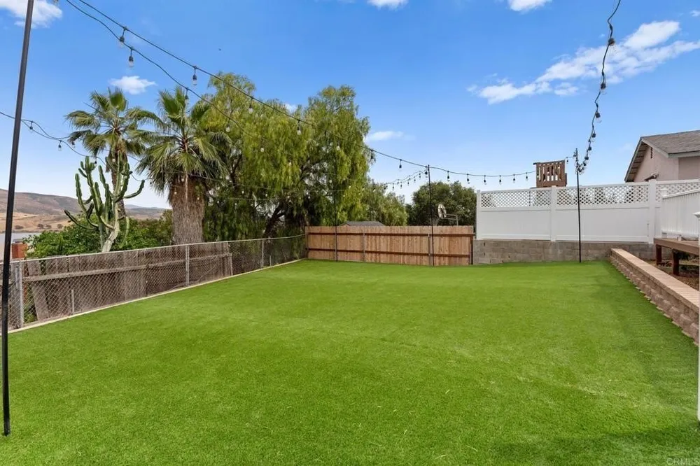 157 Lakeview Ave, Spring Valley, CA 91977