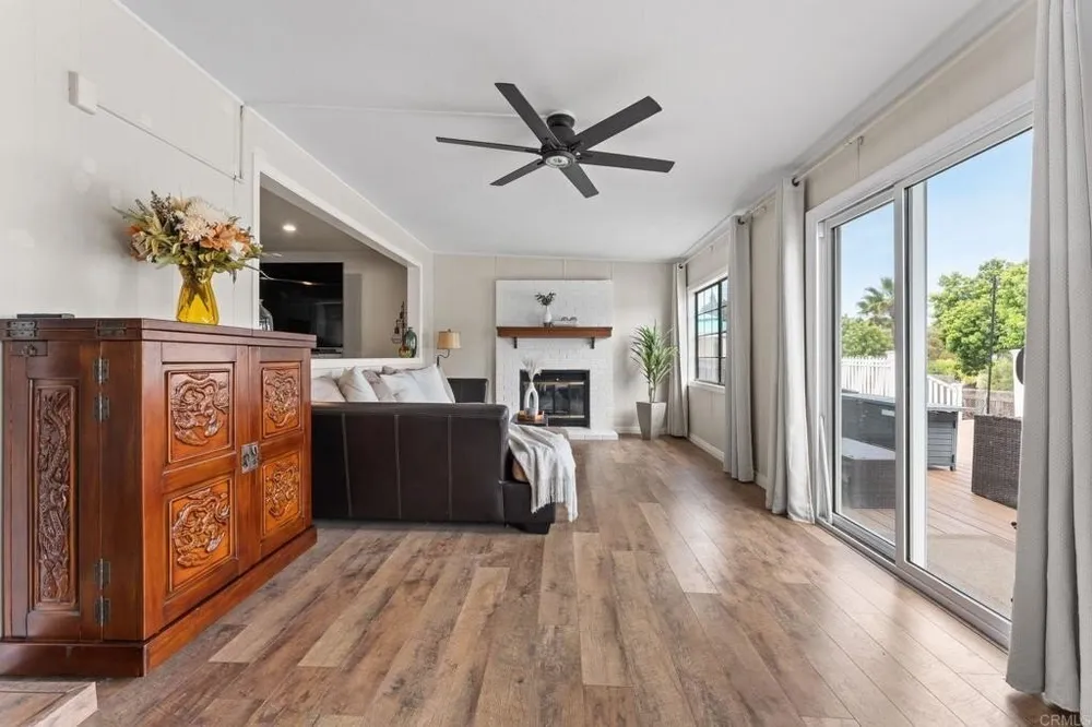 157 Lakeview Ave, Spring Valley, CA 91977