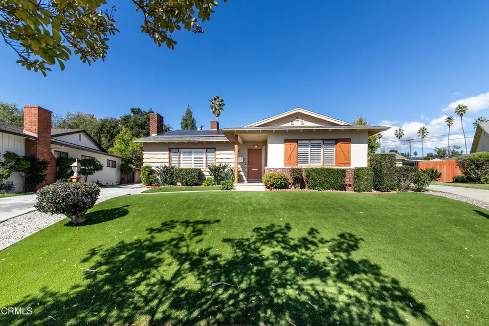 1305 Solita Rd, Pasadena, CA 91103