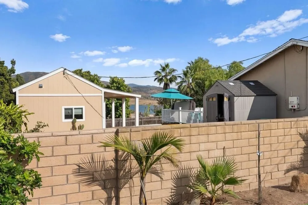 157 Lakeview Ave, Spring Valley, CA 91977