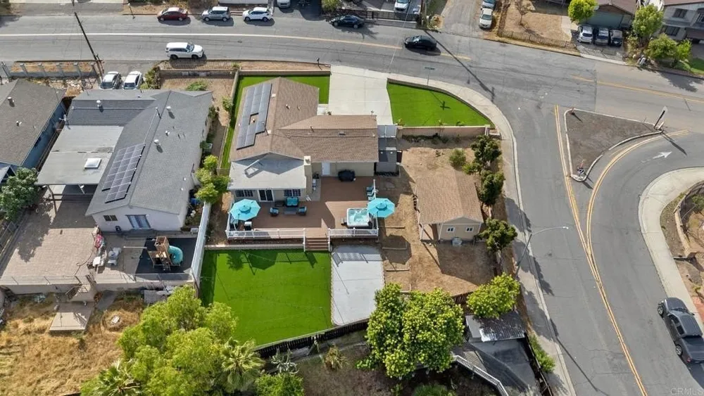 157 Lakeview Ave, Spring Valley, CA 91977