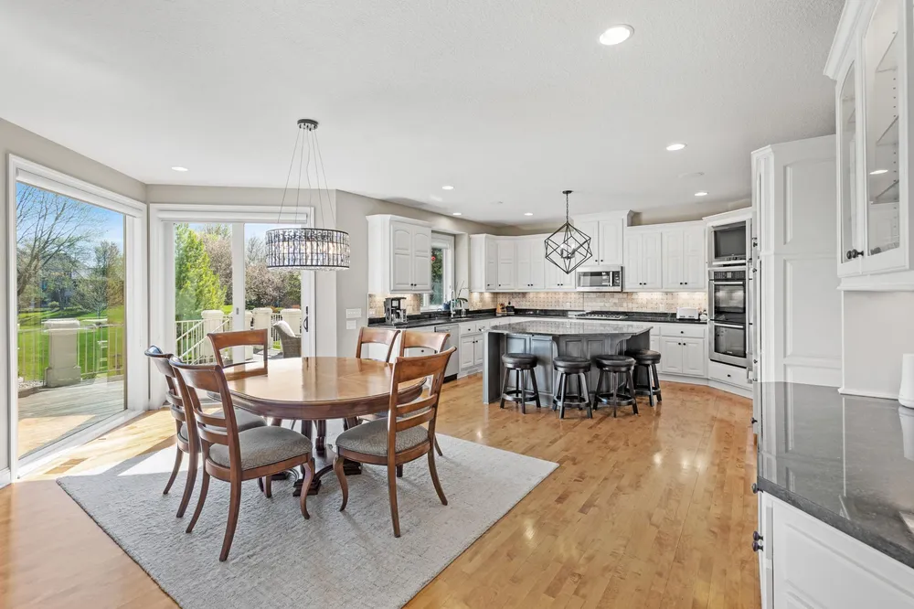 18434 Bearpath Trail, Eden Prairie, MN 55347
