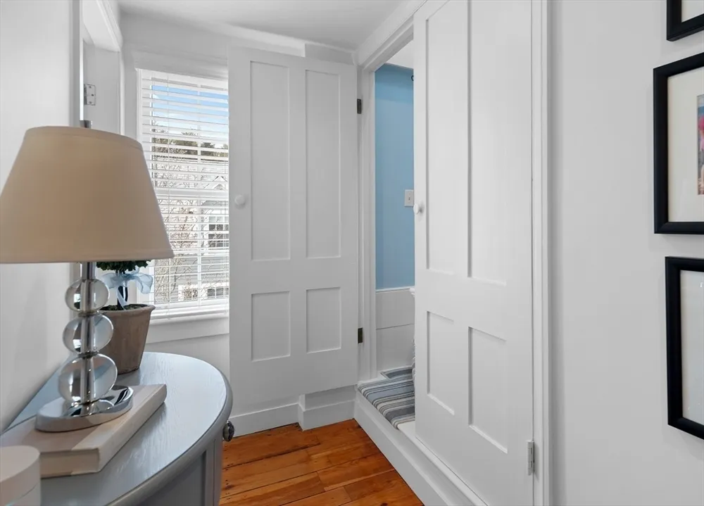 37 Lincoln St, Hingham, MA 02043