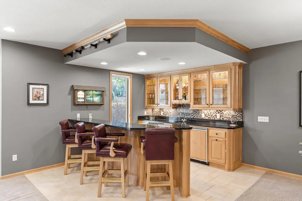 18434 Bearpath Trail, Eden Prairie, MN 55347