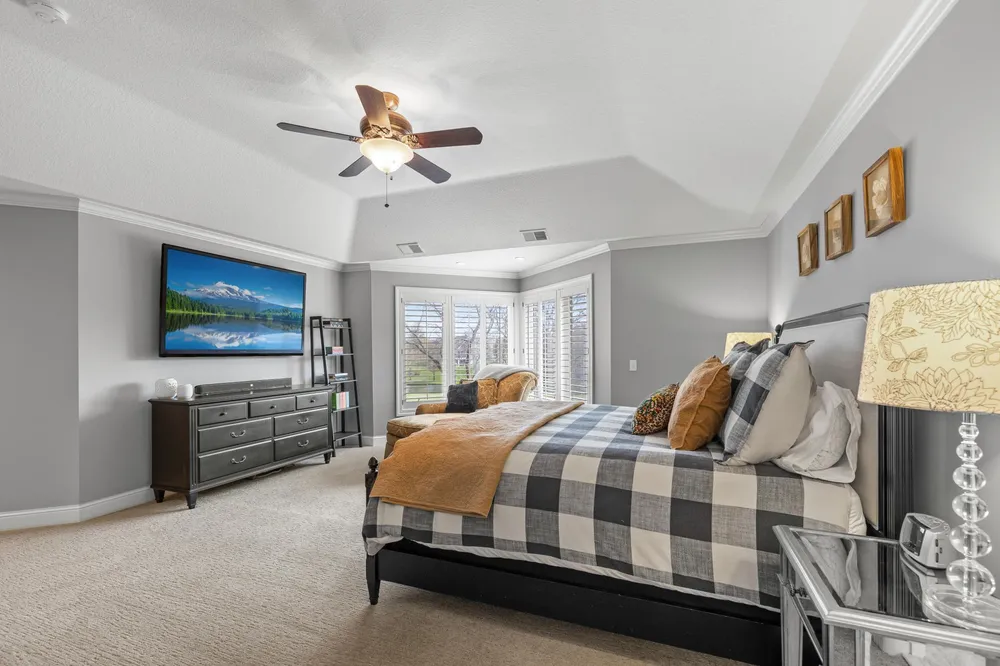 18434 Bearpath Trail, Eden Prairie, MN 55347