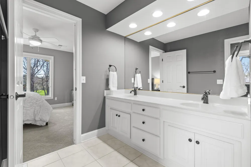 18434 Bearpath Trail, Eden Prairie, MN 55347