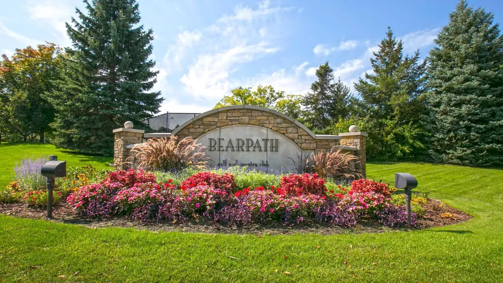 18434 Bearpath Trail, Eden Prairie, MN 55347