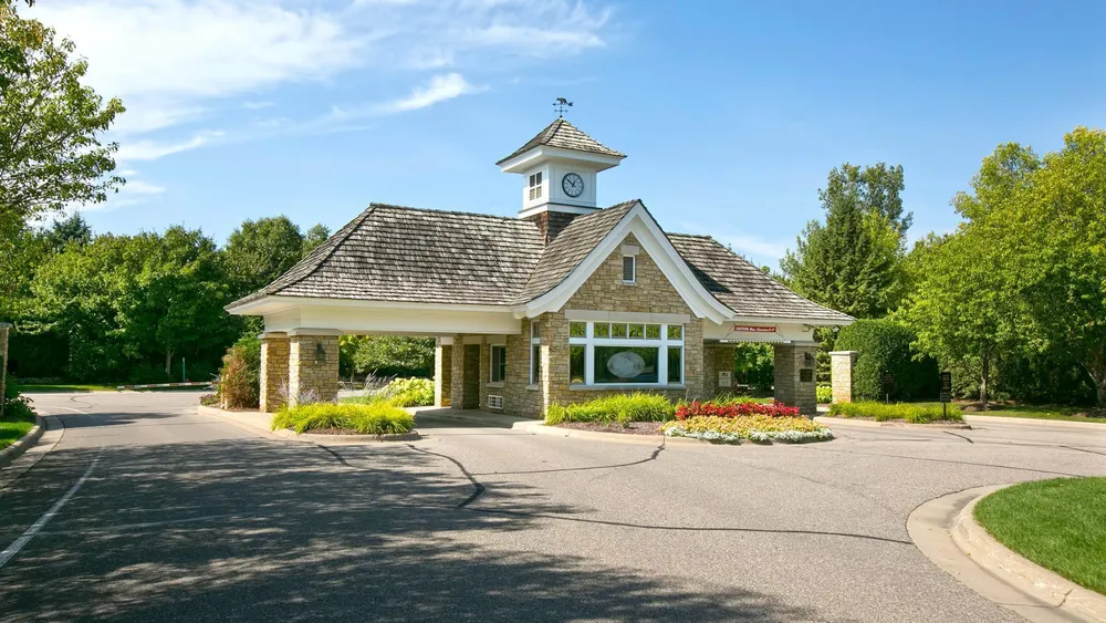 18434 Bearpath Trail, Eden Prairie, MN 55347