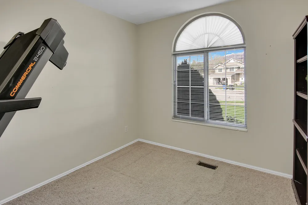 1316 S 150 E, Kaysville, UT 84037