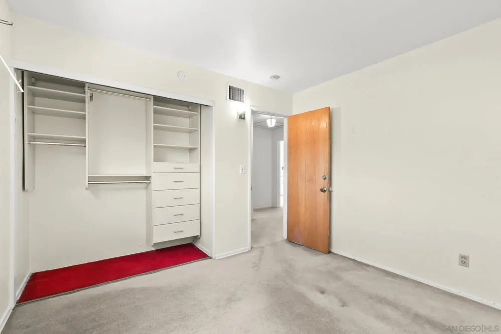877 Alveda Ave, El Cajon, CA 92019