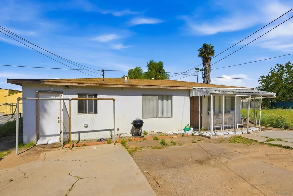 5242 Imperial Ave, San Diego, CA 92114