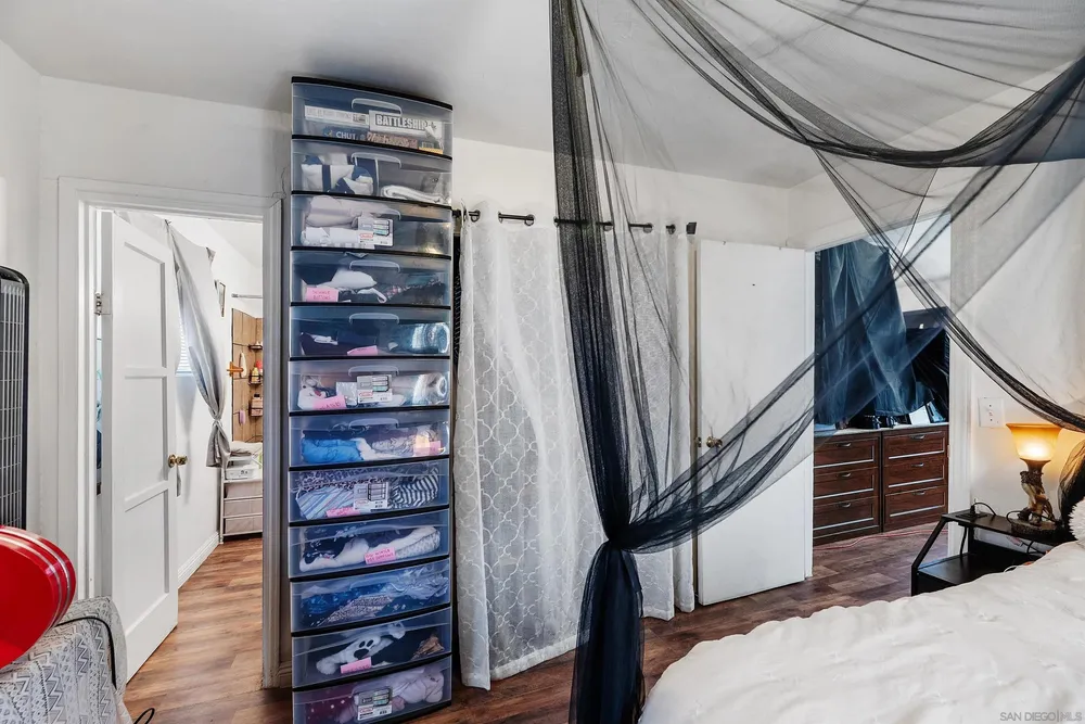 5242 Imperial Ave, San Diego, CA 92114