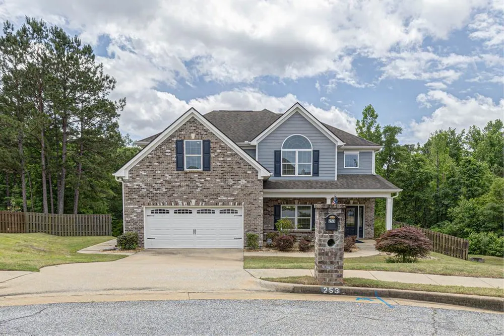 253 Pebblebrook Ln, Columbus, GA 31904