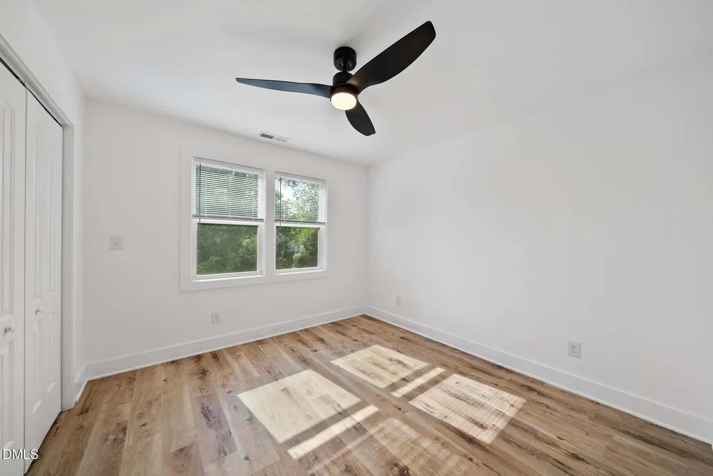 804 Vardaman St, Raleigh, NC 27610