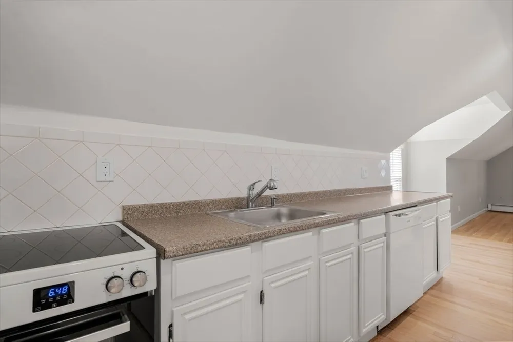 12-14 Shannon St, Boston, MA 02135