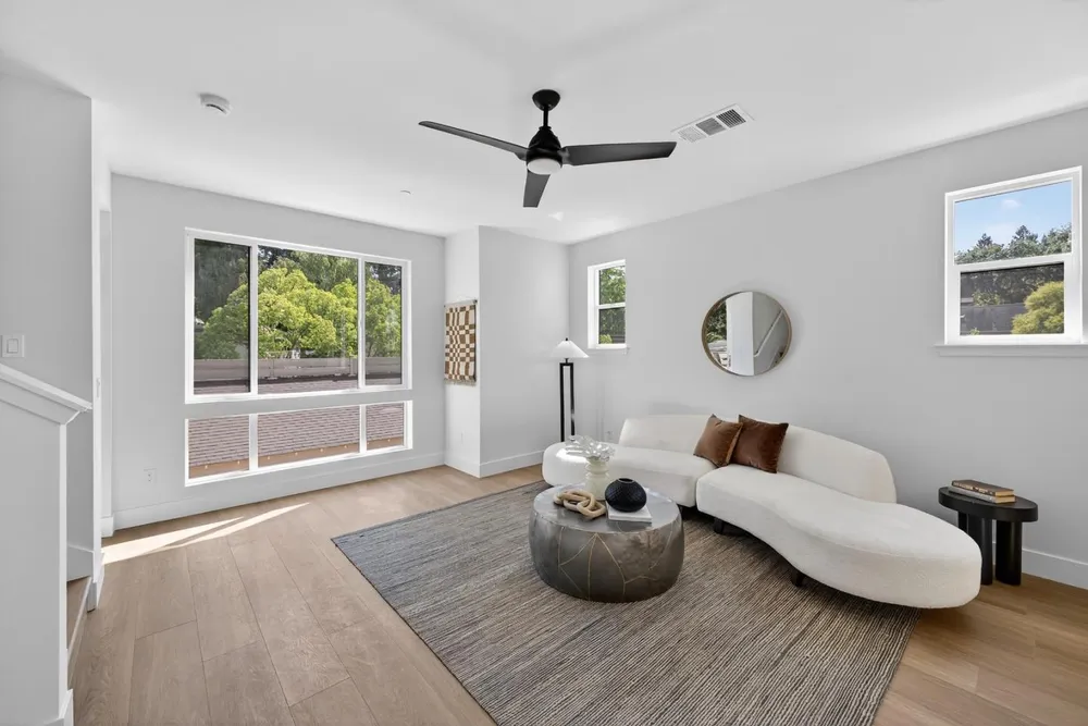 955 Woodside Rd, Redwood City, CA 94061