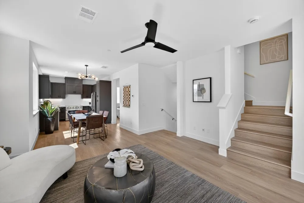955 Woodside Rd, Redwood City, CA 94061
