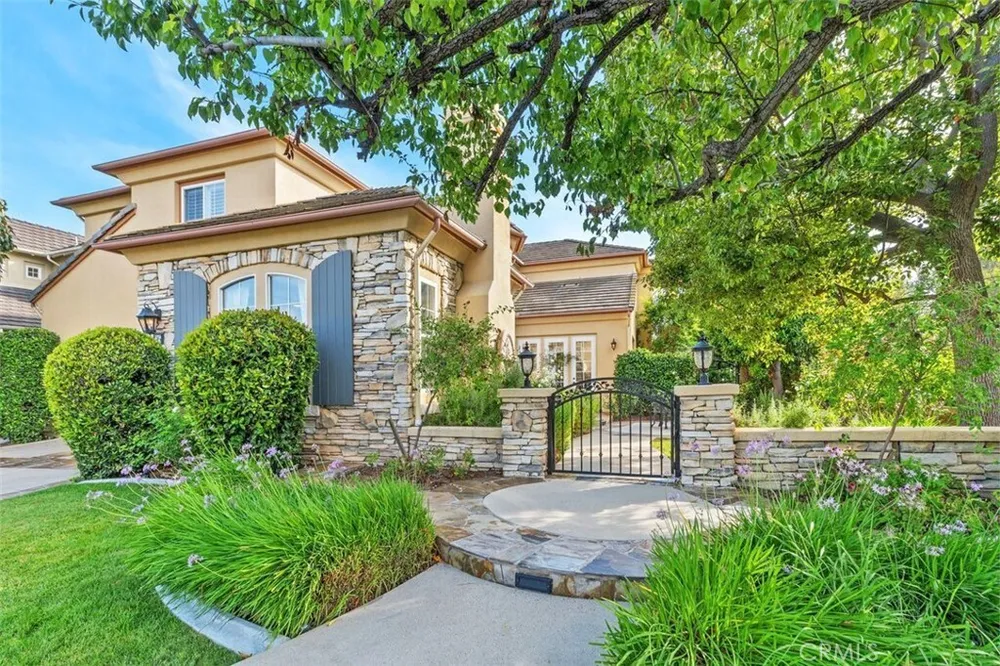 36 Walnut Creek, Irvine, CA 92602