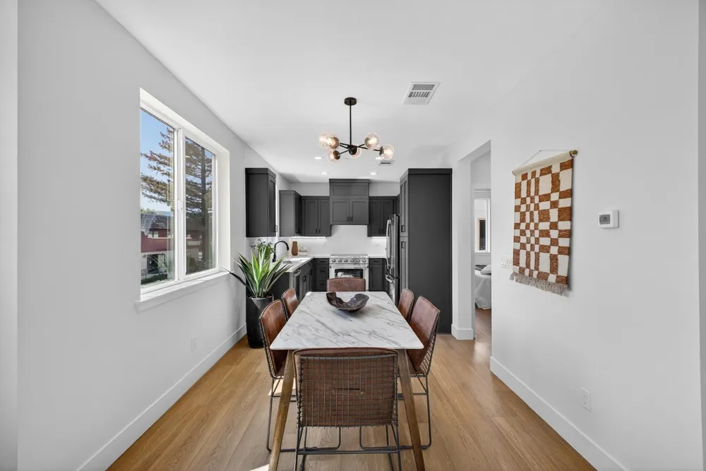 955 Woodside Rd, Redwood City, CA 94061