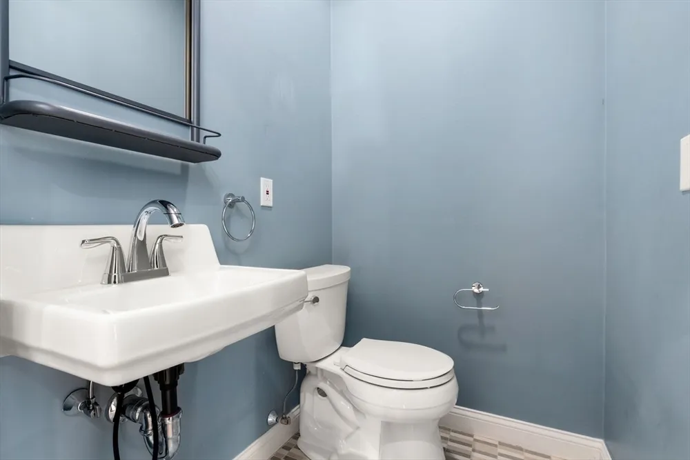 23 Chickatawbut St, Boston, MA 02122
