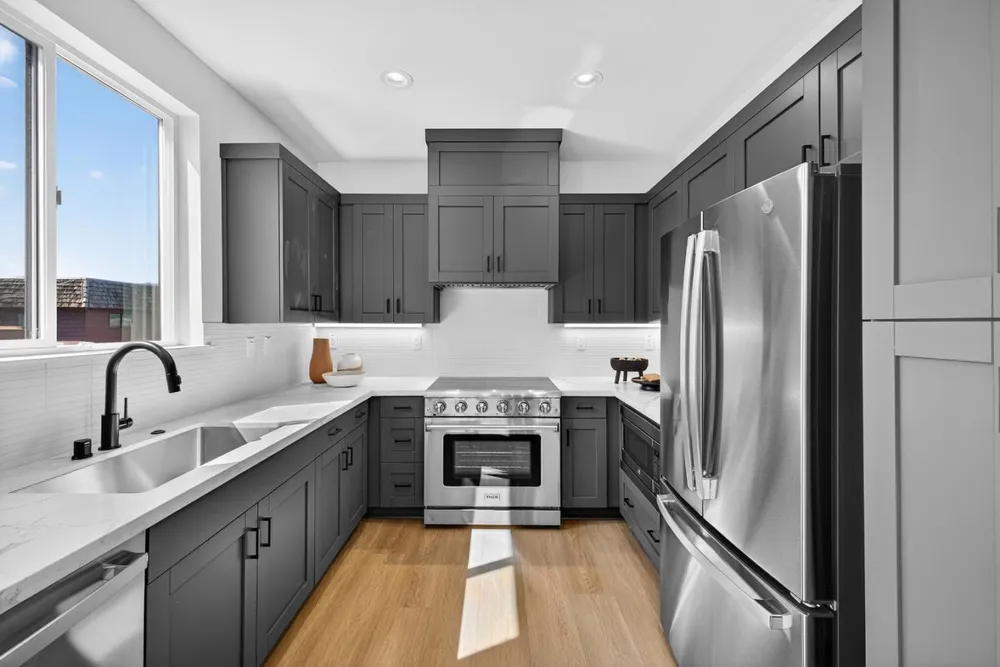 955 Woodside Rd, Redwood City, CA 94061