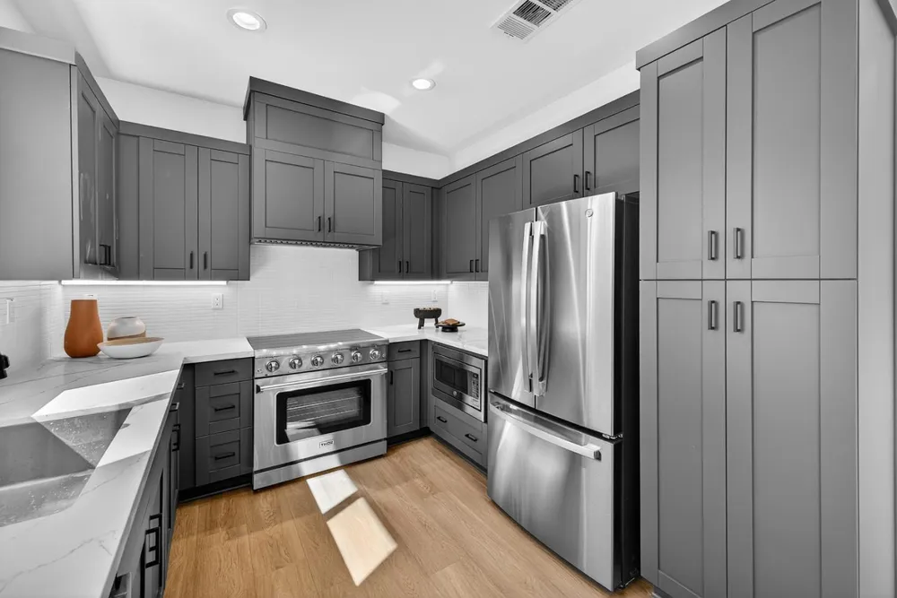955 Woodside Rd, Redwood City, CA 94061