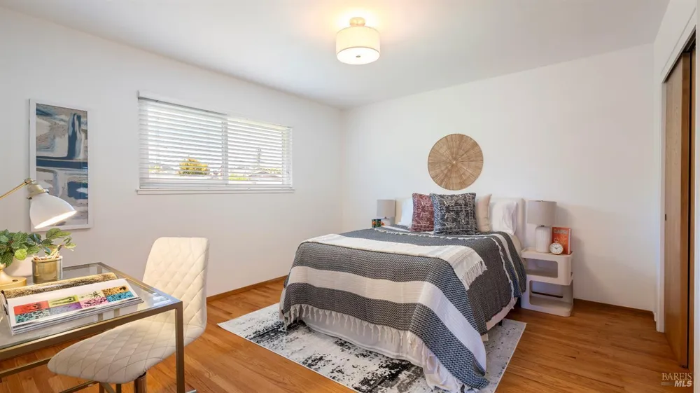 532 Tamarack Dr, San Rafael, CA 94903
