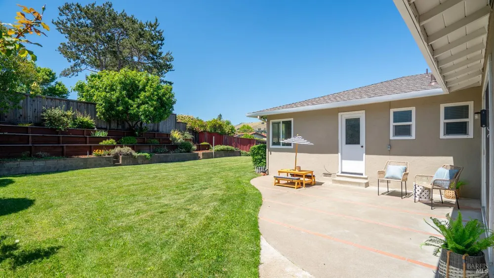 532 Tamarack Dr, San Rafael, CA 94903